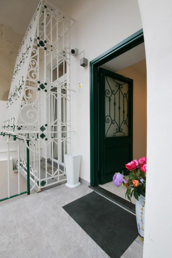 La Dimora Di Nonna Maria Hotel ไมยอรี ภายนอก รูปภาพ